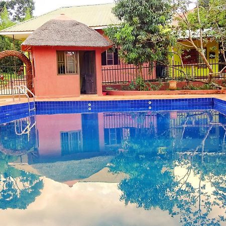 Governors Club Entebbe Exterior photo