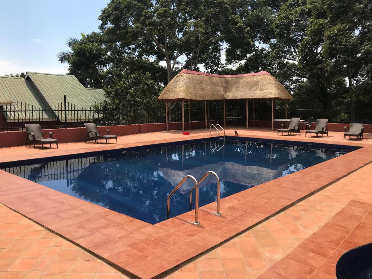 Governors Club Entebbe Exterior photo