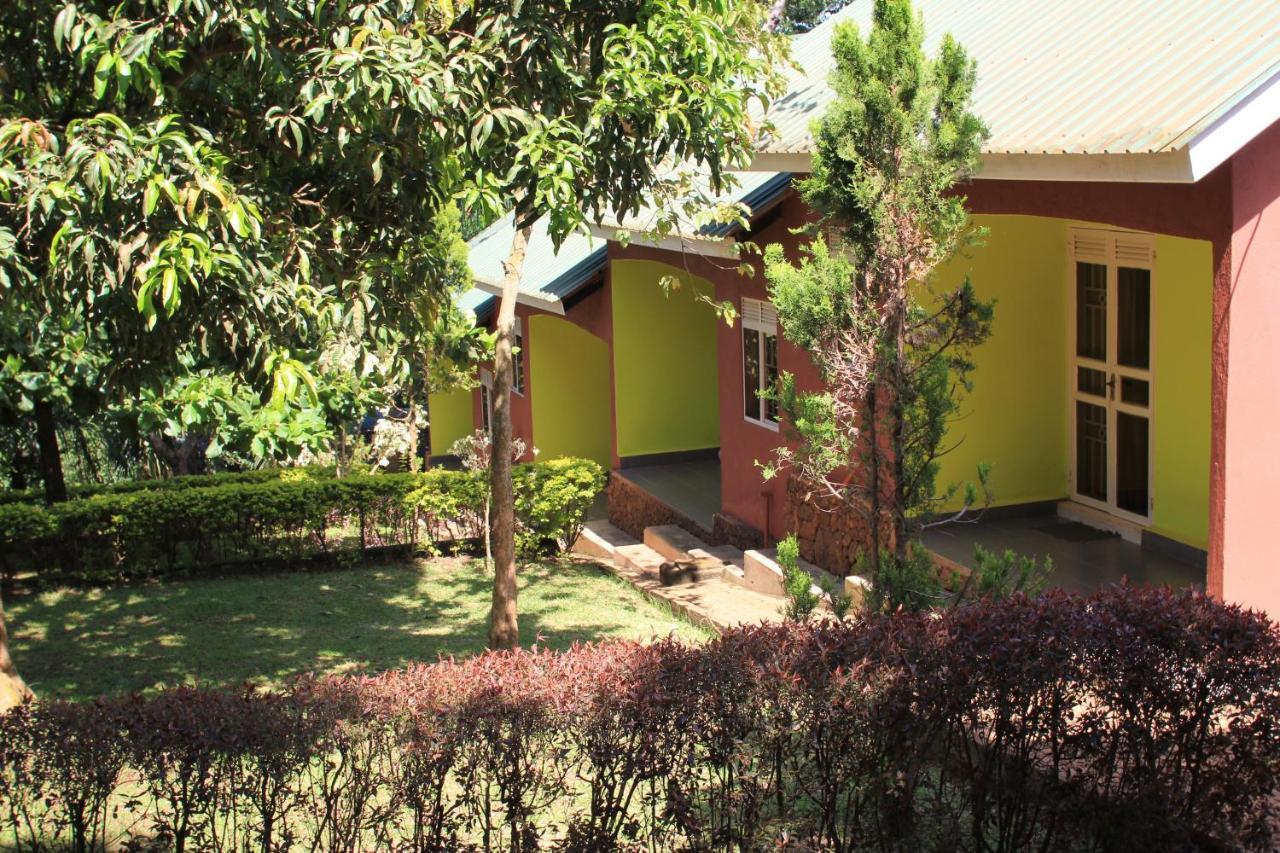Governors Club Entebbe Exterior photo