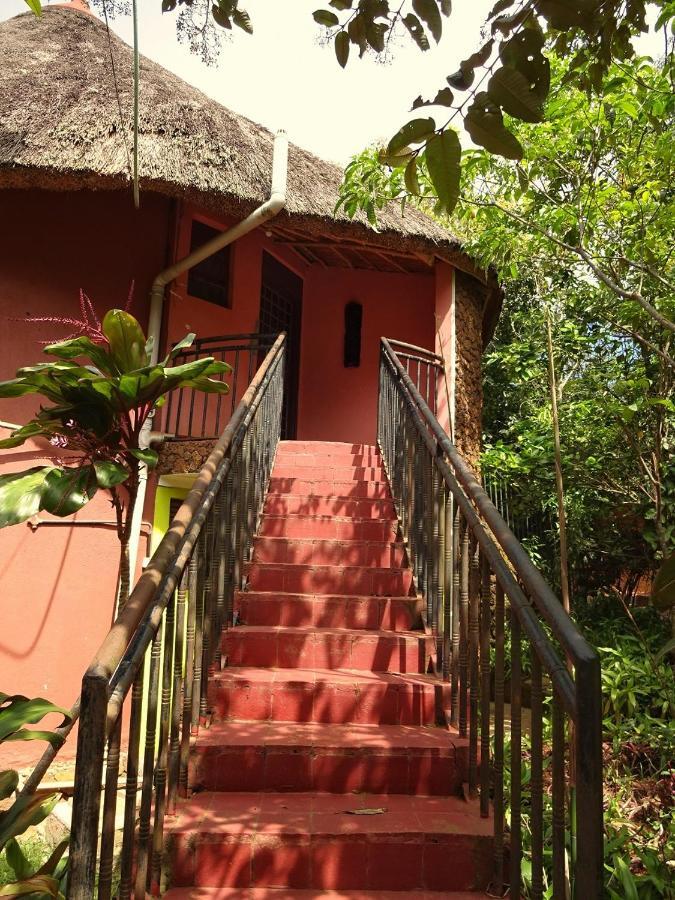 Governors Club Entebbe Exterior photo
