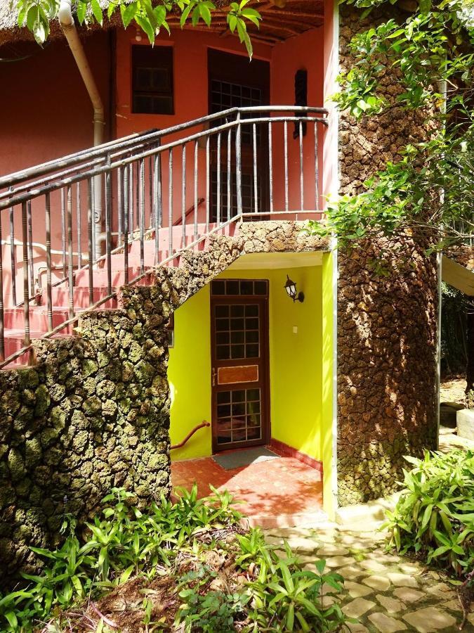 Governors Club Entebbe Exterior photo